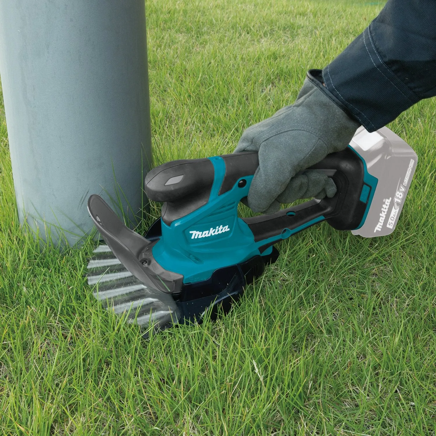 Makita (XMU04Z) LXT® 6-5/16" Grass Shear (Tool Only)